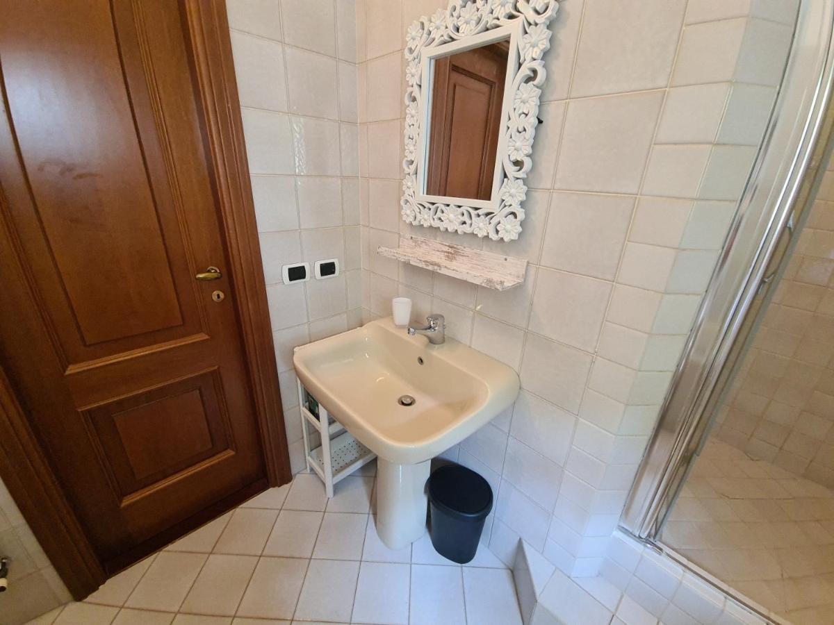 Dolce Casa Da Roby E Andrea By Portofinovacanze San Maurizio di Monte Extérieur photo